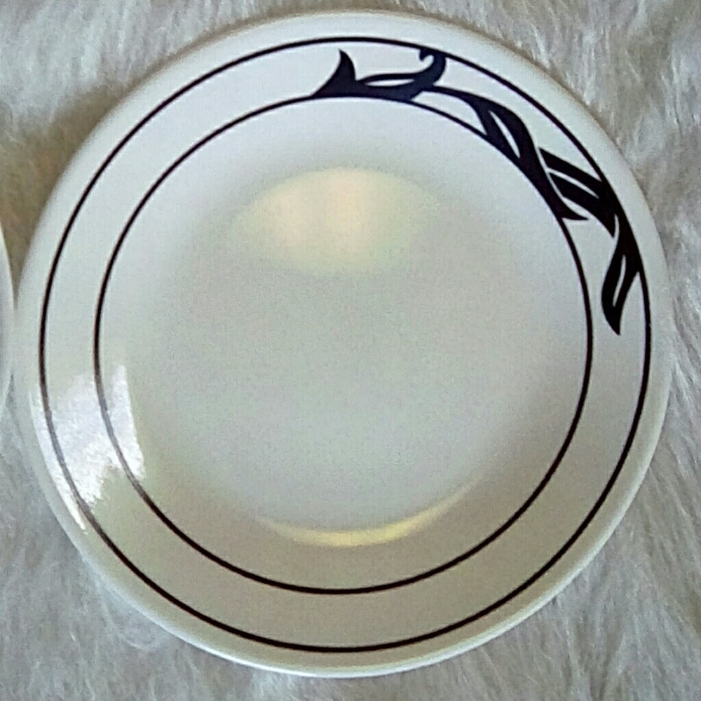 2 Corelle Black Lyric small plate/saucer